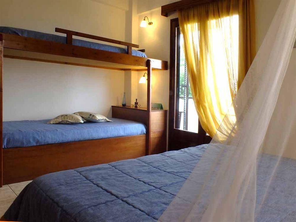 Christaras Apartments Vurvurú Kültér fotó