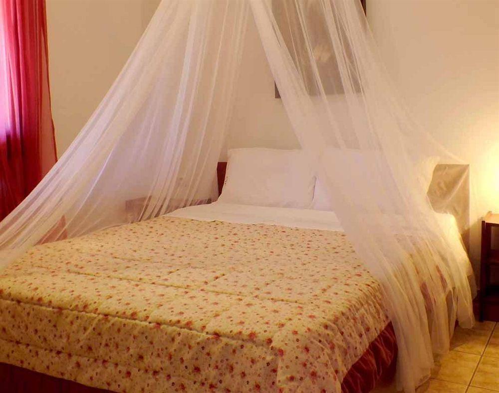 Christaras Apartments Vurvurú Kültér fotó