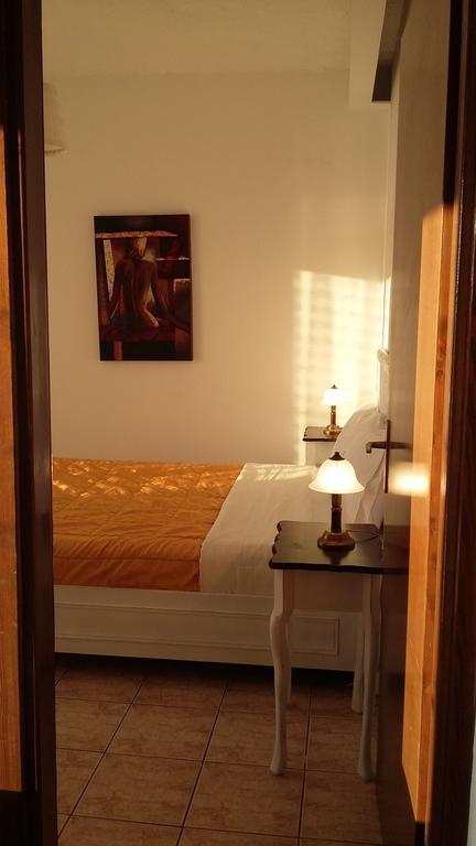 Christaras Apartments Vurvurú Kültér fotó