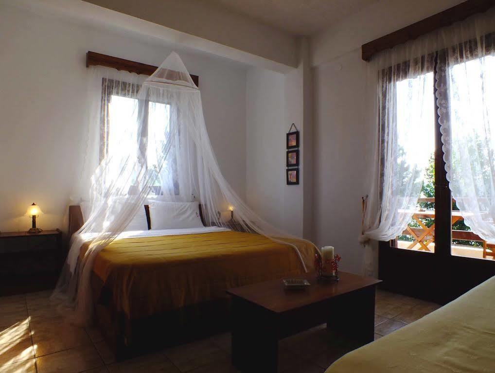Christaras Apartments Vurvurú Kültér fotó